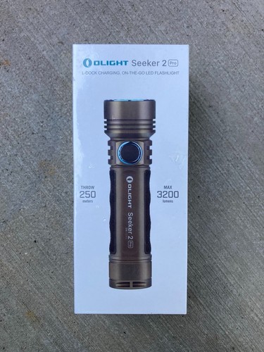 Olight seeker pro desert - desert, tan